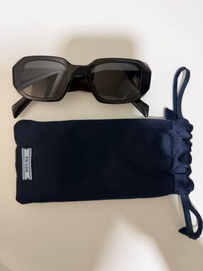 Prada PR 17WS